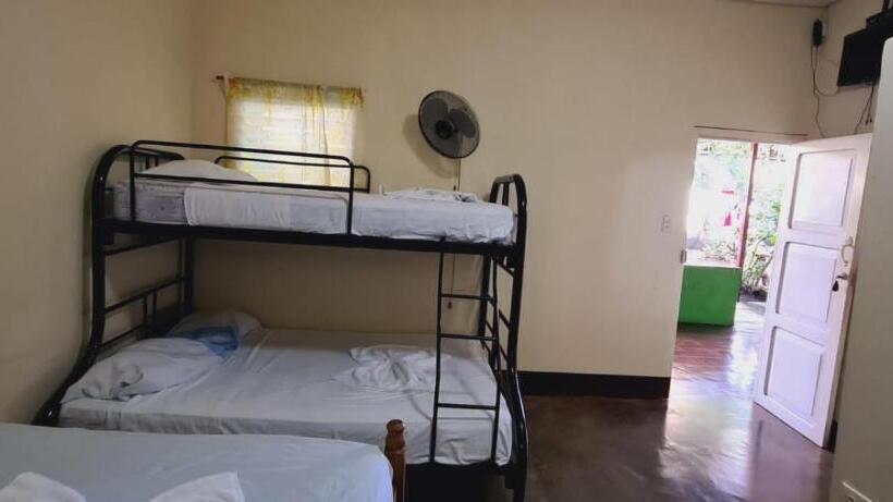 スタンダード４人部屋, Hospedaje Y Restaurante La Cocina De Mami