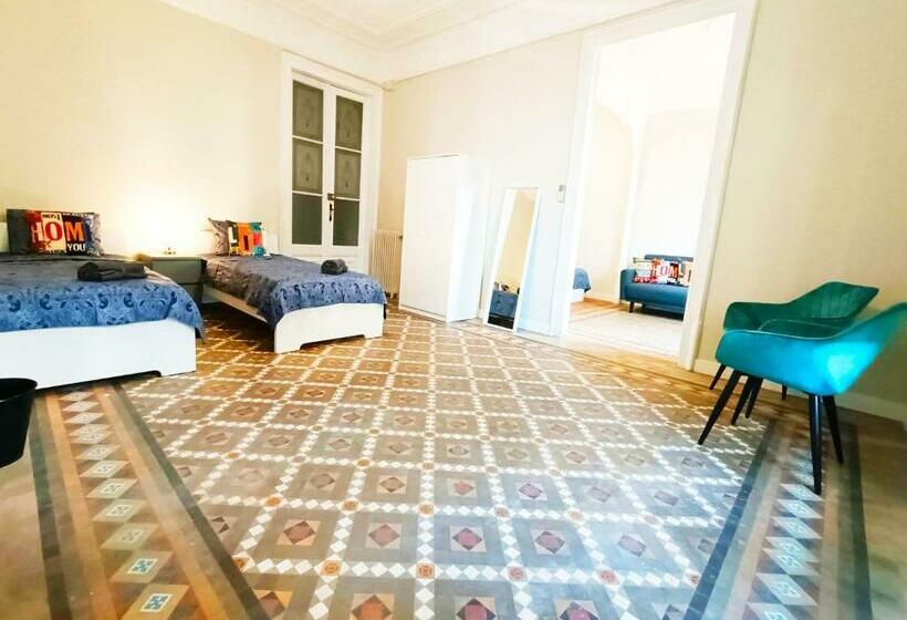 اتاق استاندارد چهارنفره با سرویس بهداشتی مشترک, Private Rooms By Plaza Catalunya