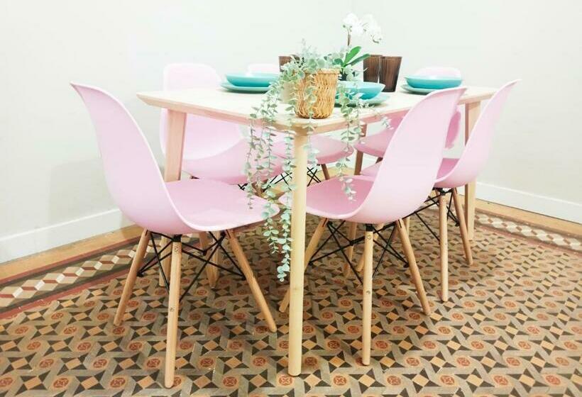 اتاق استاندارد سه تخته با سرویس بهداشتی مشترک, Private Rooms By Plaza Catalunya