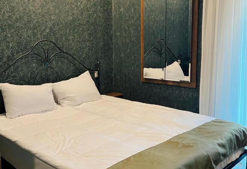 اتاق عادی, Nordmann,racha