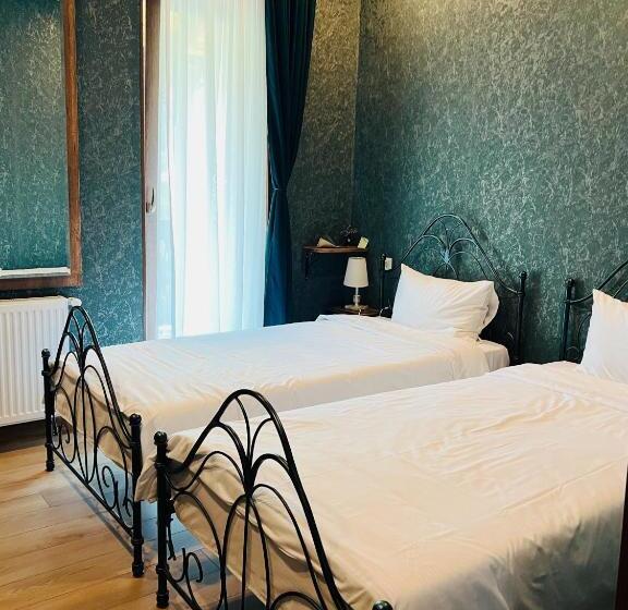 اتاق اکونومی, Nordmann,racha