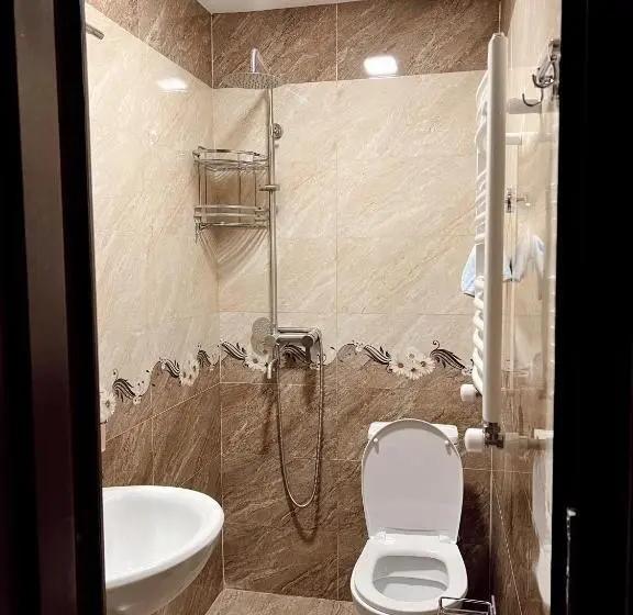 اتاق اکونومی, Nordmann,racha
