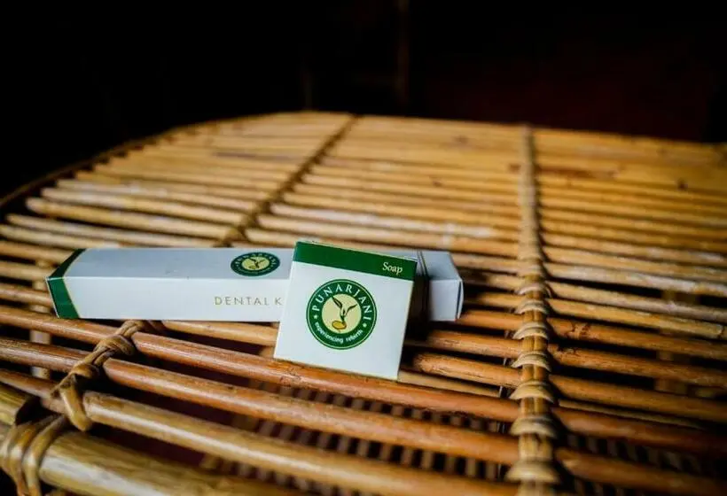 Perhehuone Puutarhanäkymä, Punarjani Ayurvedic Resorts