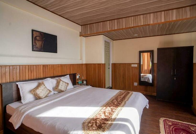 سوئیت جونیور با چشم‌انداز کوهستان, Hill Queen Near Sherpa Gumba Darjeeling Mall 5 Min Couple Friendly