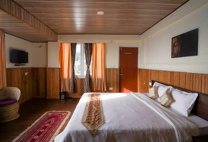 سوئیت جونیور با چشم‌انداز کوهستان, Hill Queen Near Sherpa Gumba Darjeeling Mall 5 Min Couple Friendly