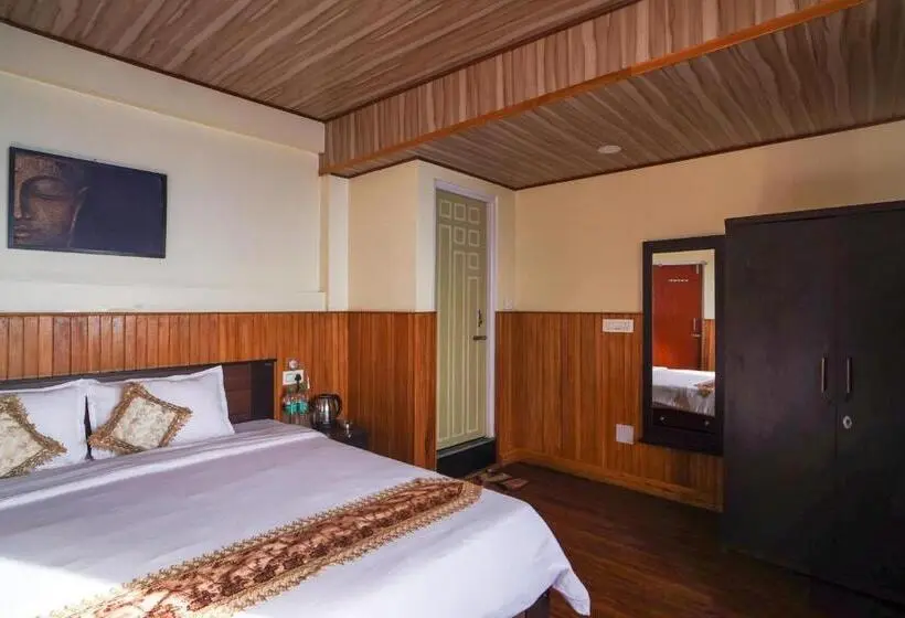 سوئیت جونیور با چشم‌انداز کوهستان, Hill Queen Near Sherpa Gumba Darjeeling Mall 5 Min Couple Friendly