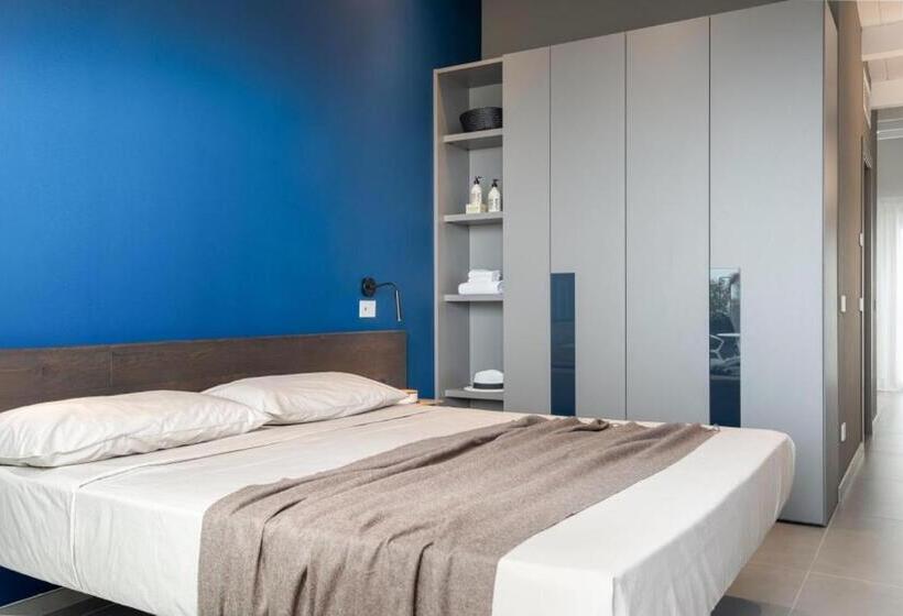 غرفة ديلوكس مطلّة علي البحر مزوَّدة بشُرفة, Marino1958 Rta