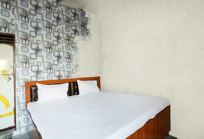 三人经典房间, Oyo City