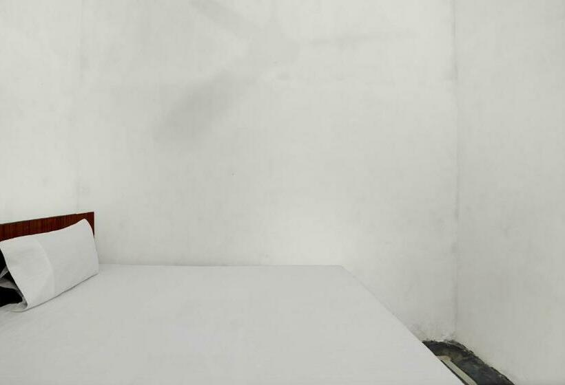 三人经典房间, Oyo City