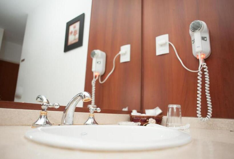 غرفة قياسية ثلاثية, Atlas Grand Hotel Virasoro