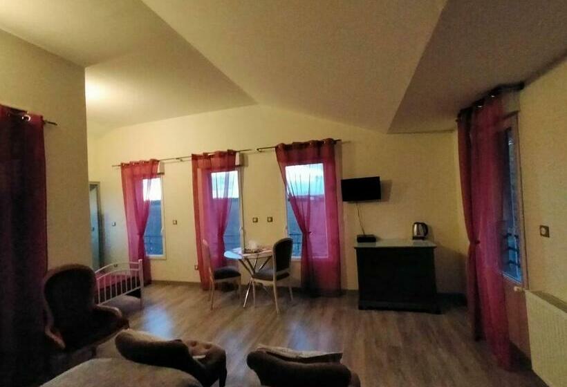 标准三人间, Chambre D'hôtes Du Bois Joli