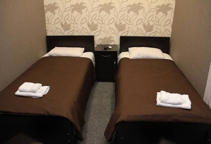 اتاق لوکس, 7 Rooms