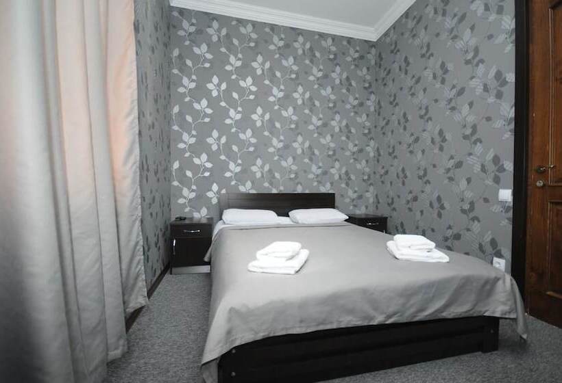 اتاق استاندارد, 7 Rooms