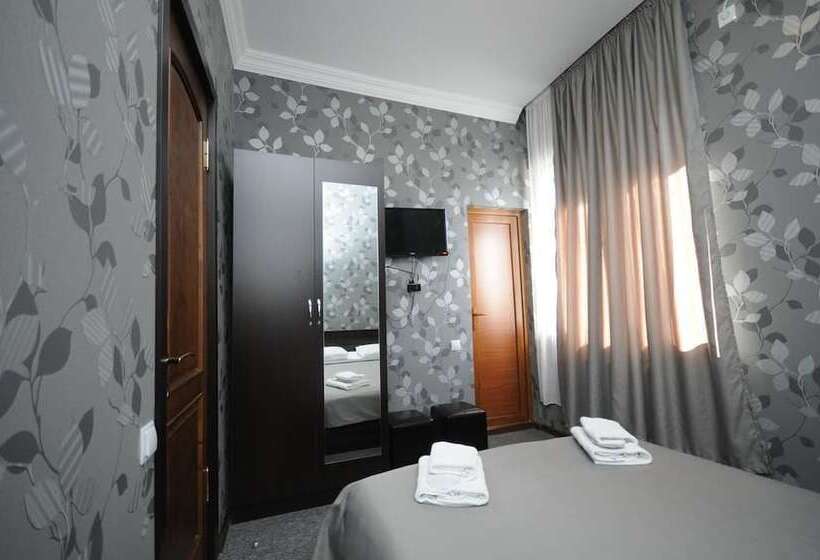 اتاق استاندارد, 7 Rooms