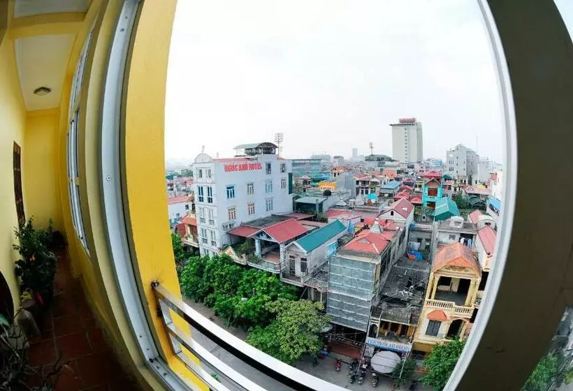 اتاق اکونومی, Binh Minh