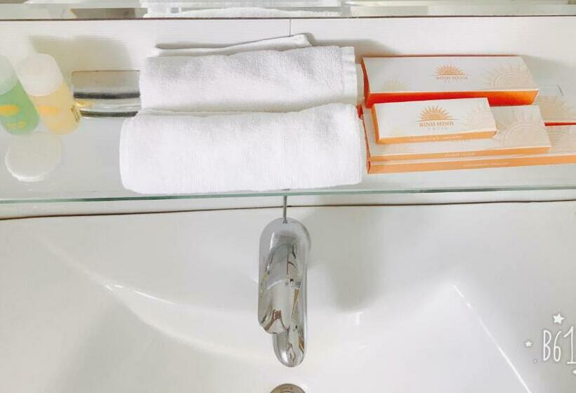 اتاق اکونومی, Binh Minh