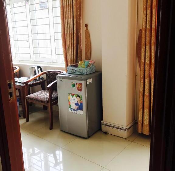 اتاق ساده سه نفره, Binh Minh