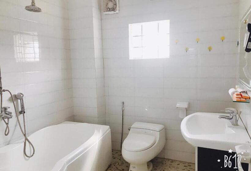 سوئیت با بالکن, Binh Minh