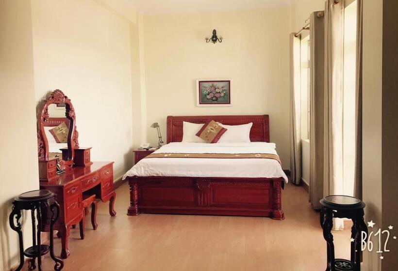 سوئیت با بالکن, Binh Minh