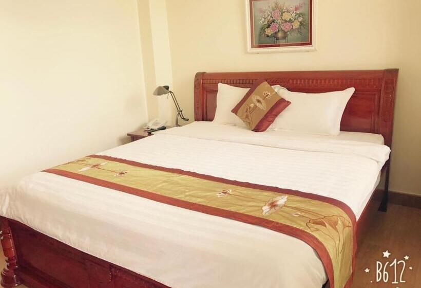 سوئیت با بالکن, Binh Minh
