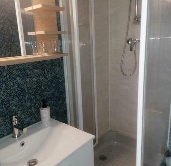 Номер Стандарт, Chambres D'hôtes L'astazou