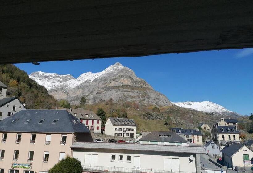 Номер Стандарт Трехместный, Chambres D'hôtes L'astazou