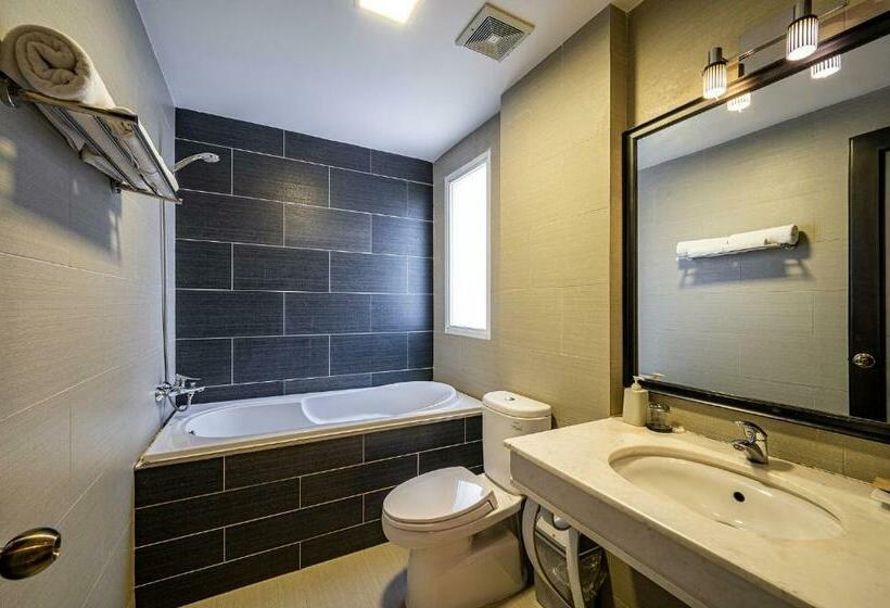 اتاق پرمیوم, Iris