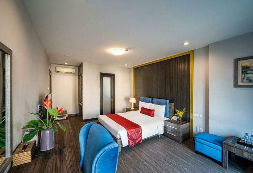 اتاق پرمیوم, Iris