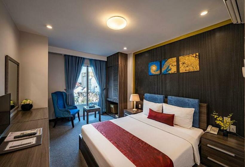 اتاق لوکس, Iris