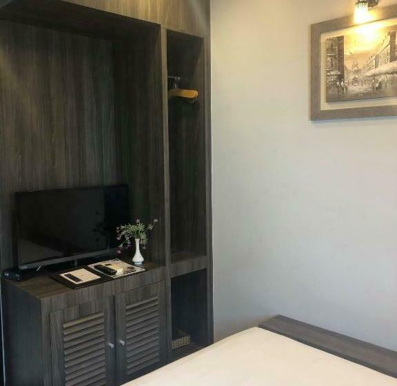 اتاق سوپریور یک تخته, Iris