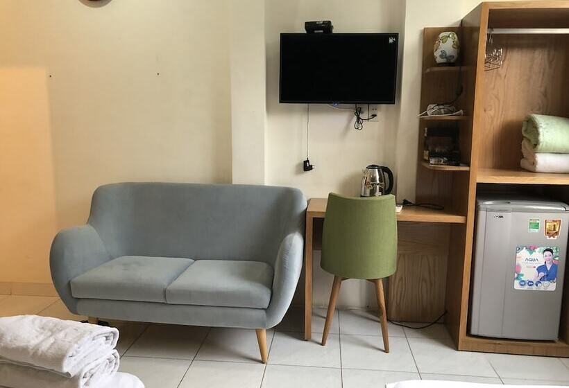 اتاق استاندارد سه نفره, Istay Inn Saigon