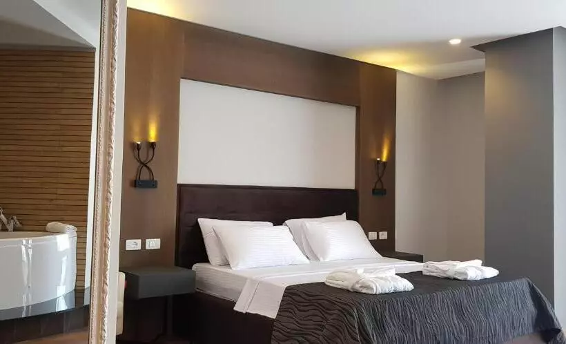 سوئیت پرزیدنت, Klajdi Resort & Spa