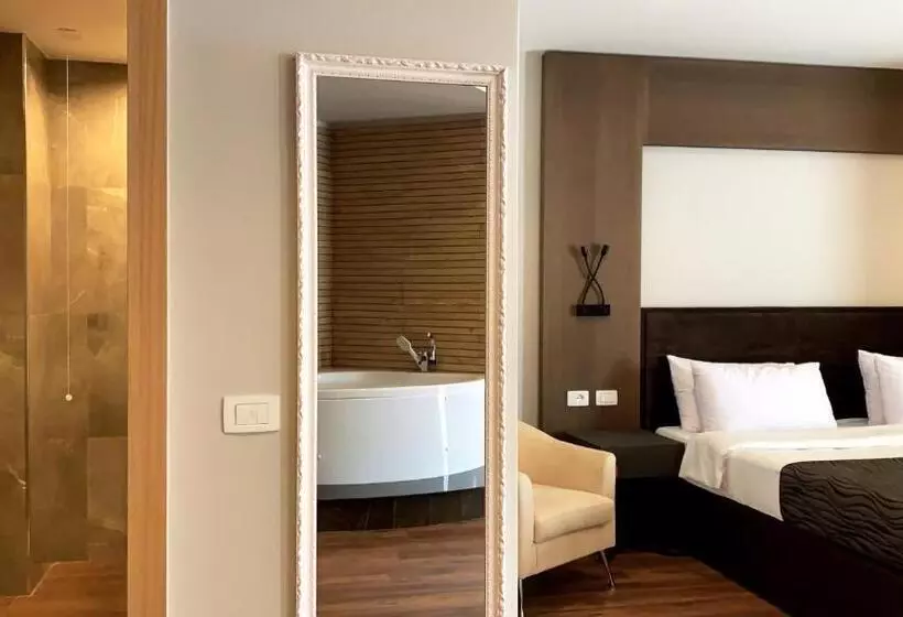 سوئیت پرزیدنت, Klajdi Resort & Spa