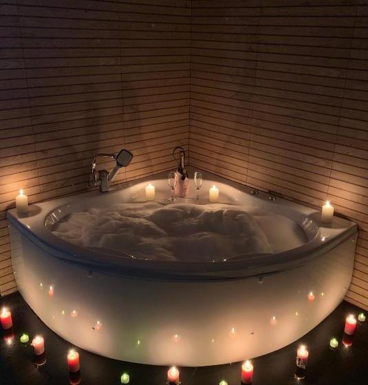 جناح رئاسى, Klajdi Resort & Spa