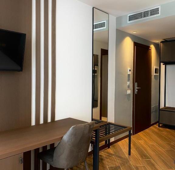 جناح ديلوكس, Klajdi Resort & Spa