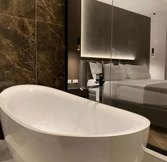 سوییت لوکس, Klajdi Resort & Spa