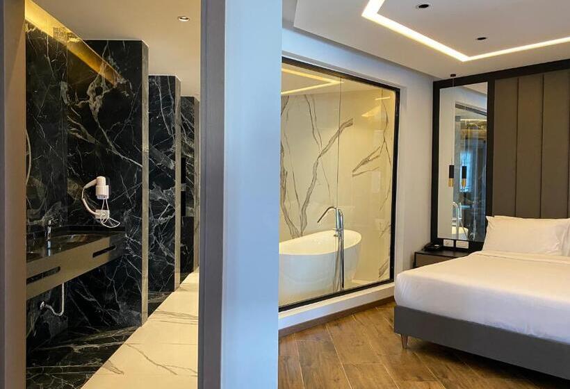 디럭스 스위트 킹 침대, Klajdi Resort & Spa