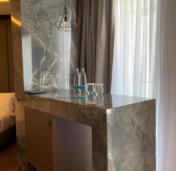 جناح ديلوكس سرير كينج, Klajdi Resort & Spa