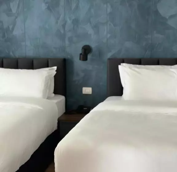 سوییت خانوادگی, Klajdi Resort & Spa