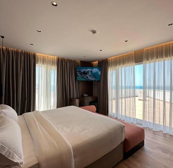 جناح مزود بتراس, Klajdi Resort & Spa