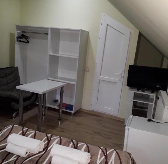 اتاق استاندارد, New Star