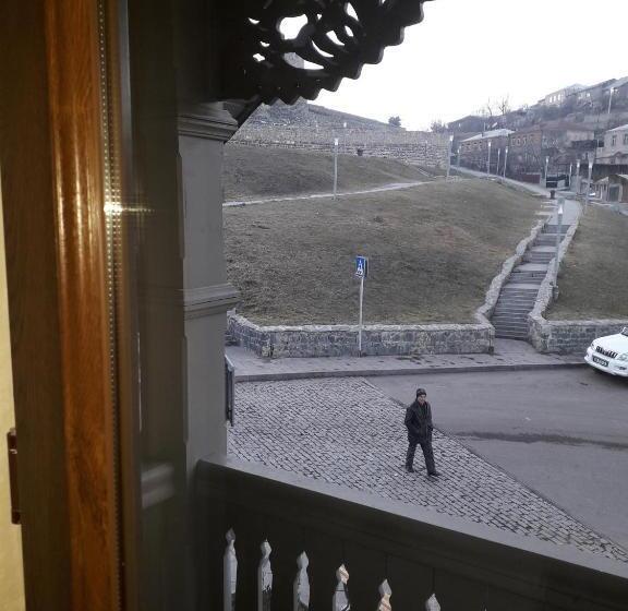 اتاق استاندارد, New Star