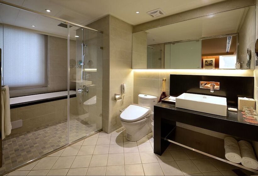 اتاق لوکس سه تخته, Shiny Ocean