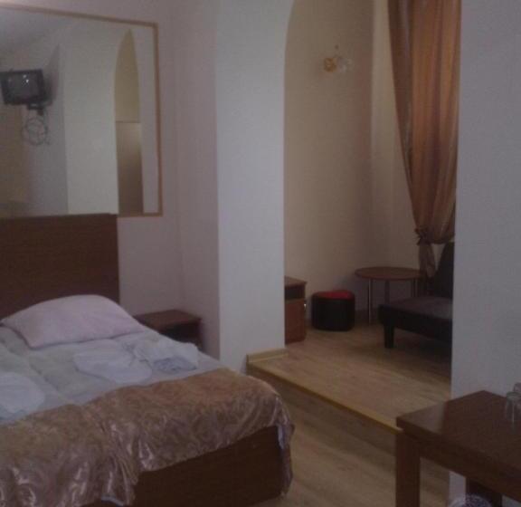 3 Bedroom Suite, Noah S Ark B&b