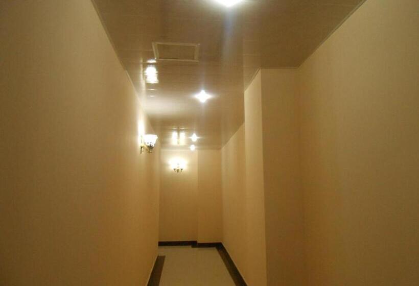 سوئیت 2 خوابه, Noah S Ark B&b