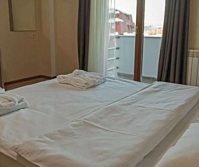 اتاق استاندارد, Orbi Palace Hotel & Suites