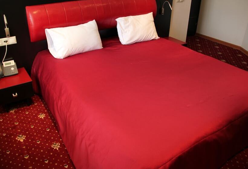 اتاق استاندارد یک نفره, Villa Palace