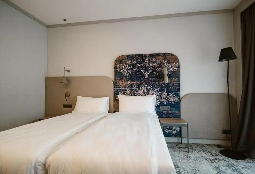 اتاق کلاسیک, Mercure Sibiu Arsenal
