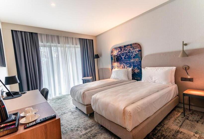 اتاق کلاسیک, Mercure Sibiu Arsenal