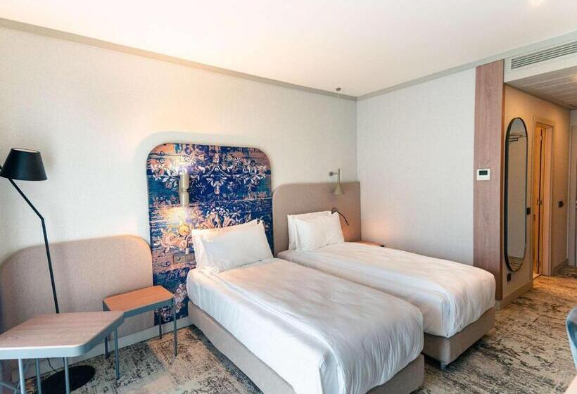 اتاق کلاسیک, Mercure Sibiu Arsenal